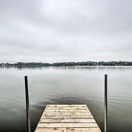 Cozy Amish Country Cabin On Shipshewana Lake! Exterior photo