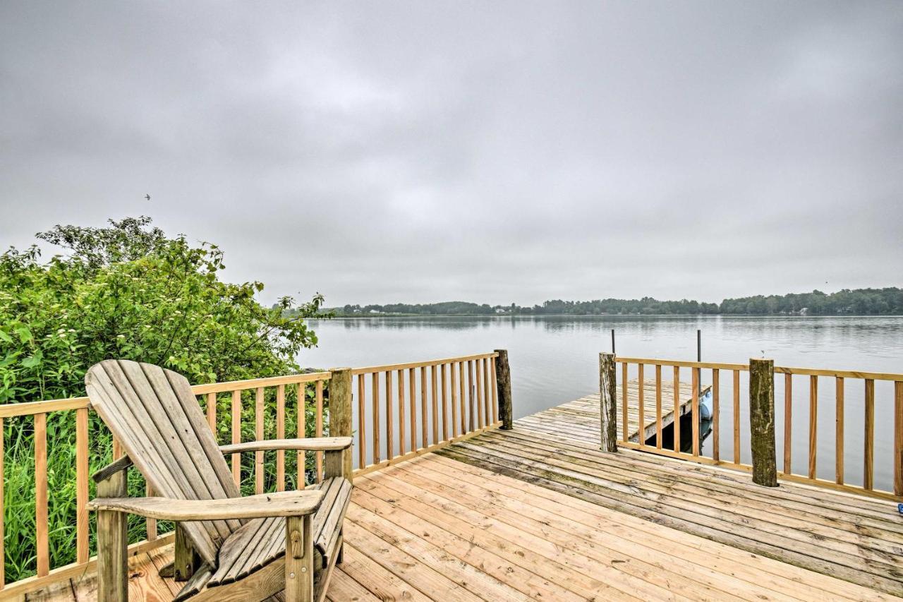 Cozy Amish Country Cabin On Shipshewana Lake! Exterior photo