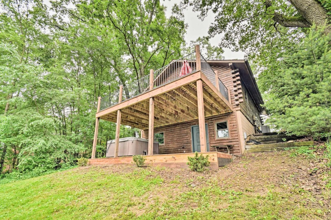 Cozy Amish Country Cabin On Shipshewana Lake! Villa Exterior photo