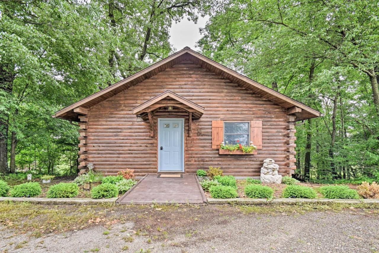 Cozy Amish Country Cabin On Shipshewana Lake! Villa Exterior photo